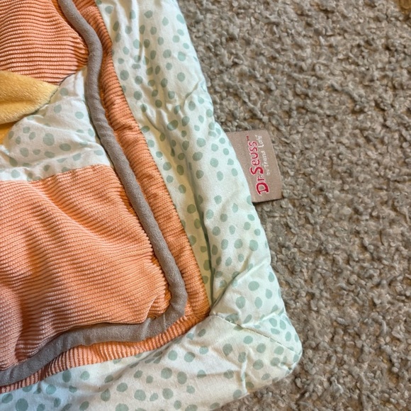 Dr. Seuss Oh the Places You’ll Go Trend Lab Crib Blanket 2 Valance Set - Picture 4 of 7